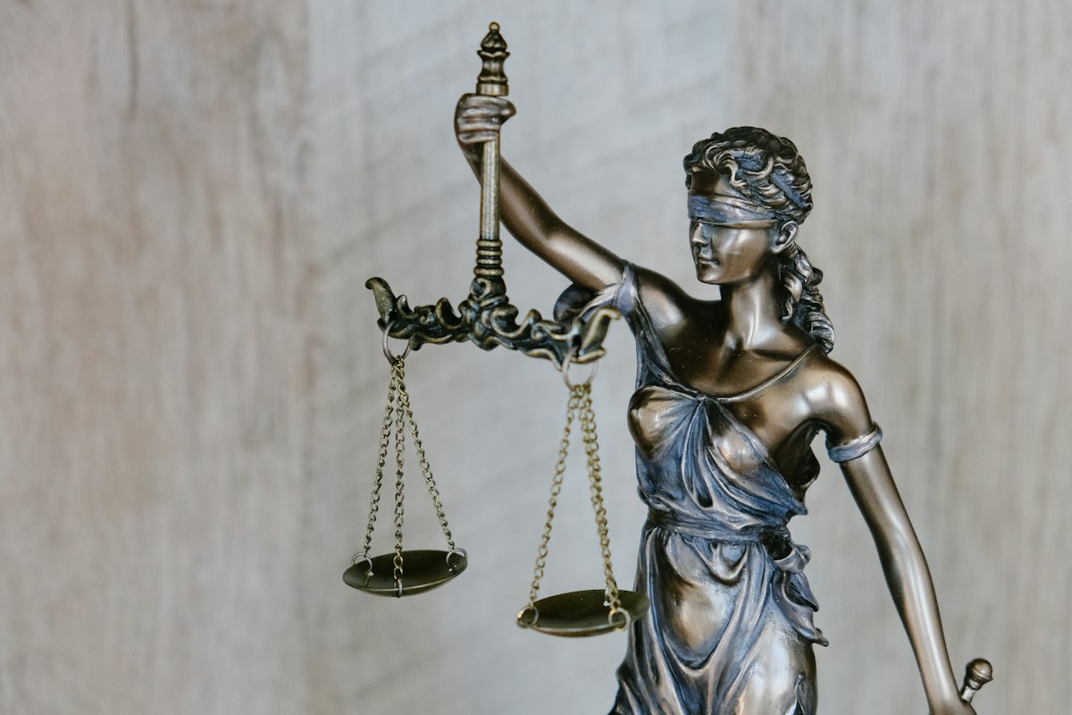 Gavel - kontekst dokumentów formalnych